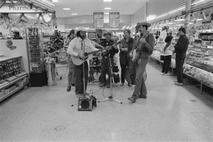 portrait, bluegrass band at the Shoprite, Newton, New Jersey, December 1991