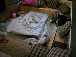 bed, Jason's place, Phoenix, Arizona, March 2005