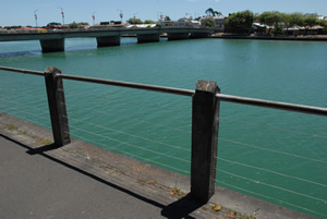 Victoria Bridge, Whanganui, New Zealand, December 2010